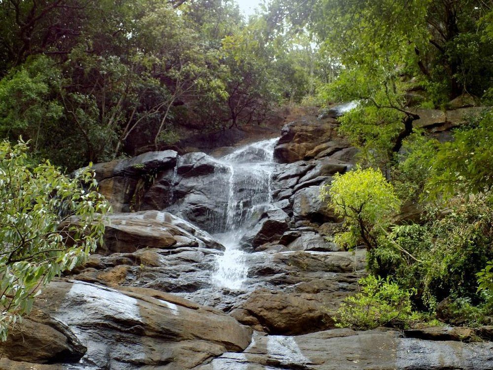 kiliyur-falls.jpg